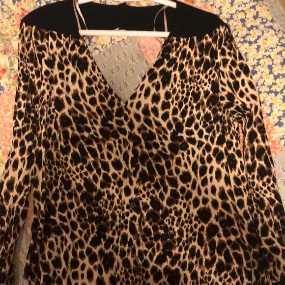 Forever 21 blouse - Picture 2 of 6